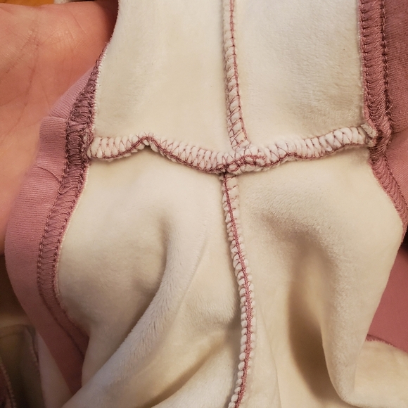 NWOT Hoaka Apparel "Shady pink comfy shorts". Size M. Loungewear. - Picture 9 of 13